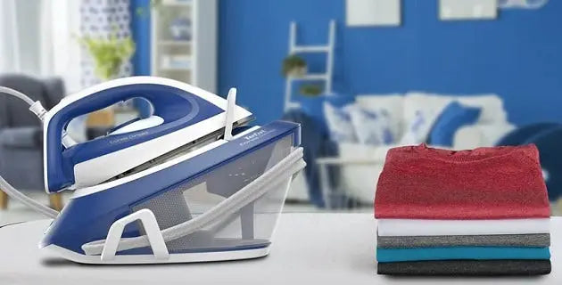 Bàn ủi hơi nước có bình chứa