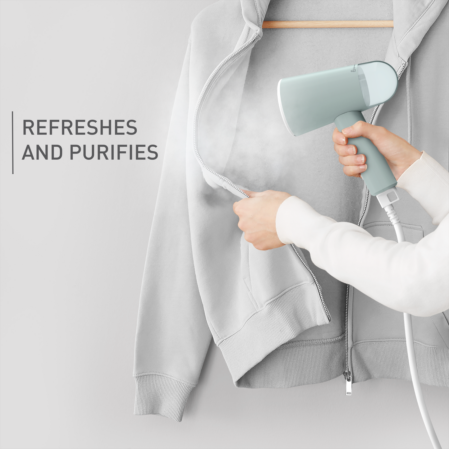 Bàn ủi hơi nước cầm tay DT1034E1 xanh pastel